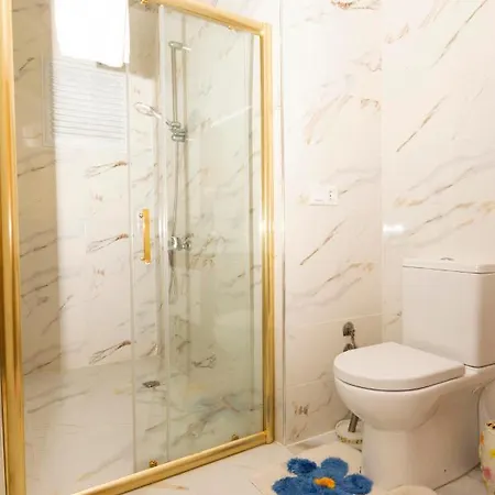 Appartement Family Near Cevahir Mall Istanboel